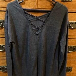 🍁 Sonoma shimmery navy blue crisscrossed back top